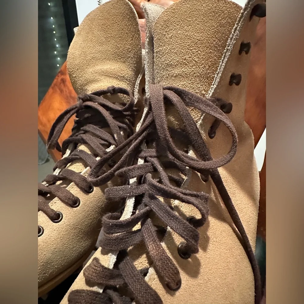 🤩🌈🛼 VINTAGE 90s Size 8 RIEDELL Tan Roller Skates - Picture 14 of 14